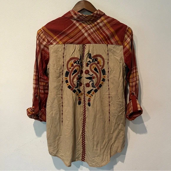 Natural Reflections Plaid Tie Sleeve Embroidered Back Panel Shirt - Picture 8 of 10